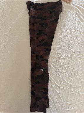 lululemon athletica Brown & Black Camo Leggings
